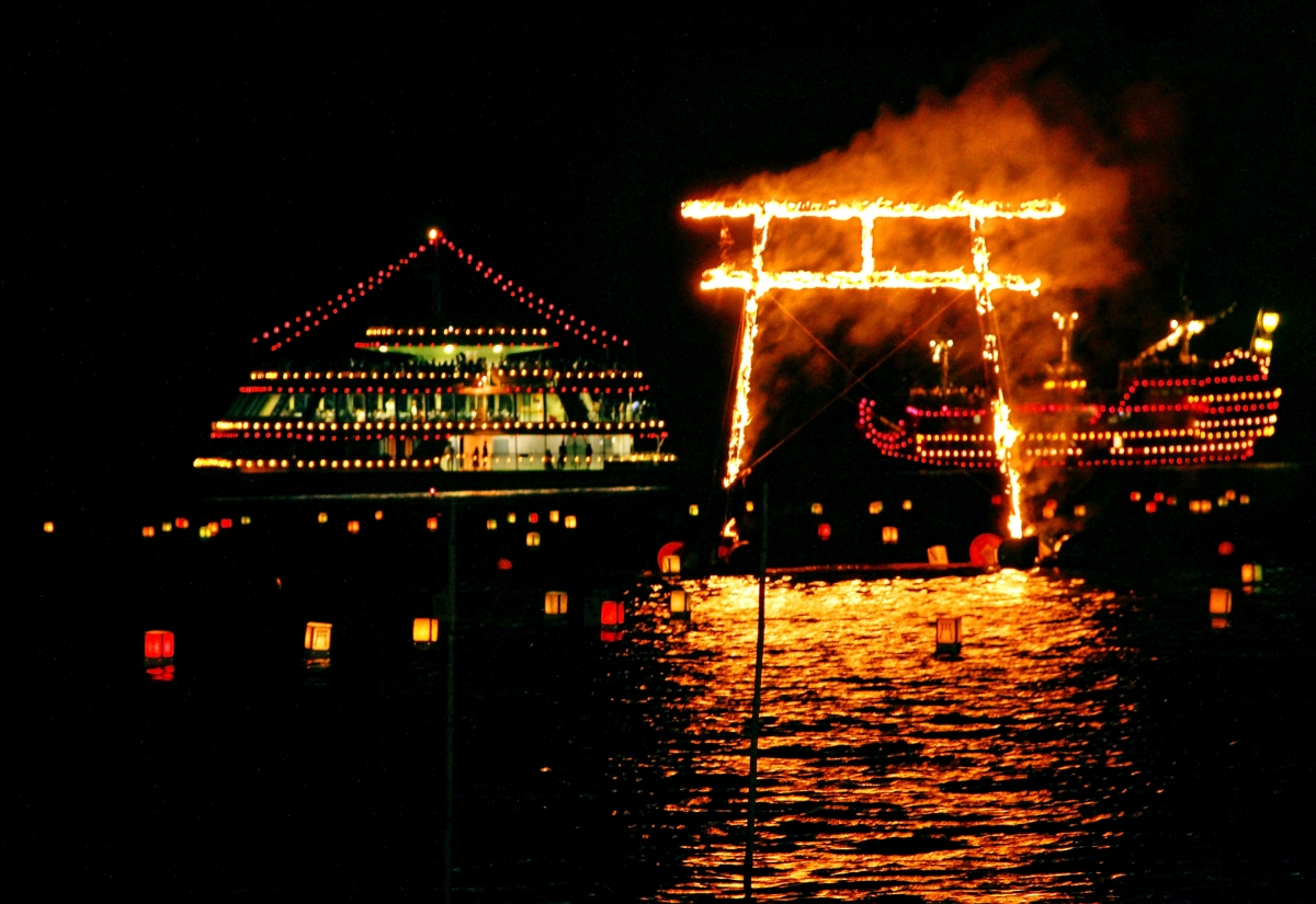 lake ashi festival fire torii shrine